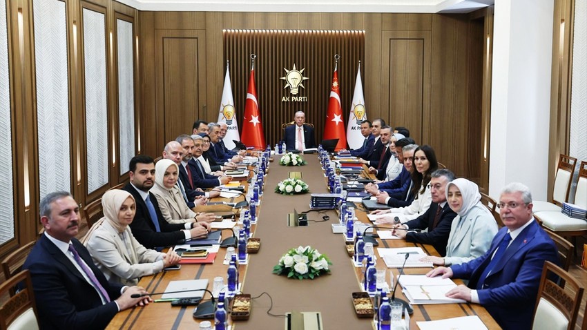 7 il başkanı görevden alındı!