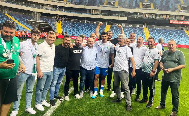 Bayrakdar’a hemşehrilerinden anlamlı destek