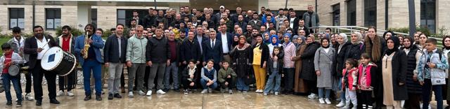 Başkan Ölmez işçileri klarnetle uğurladı